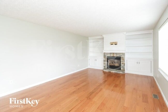 Building Photo - 330 Bridle Creek Dr