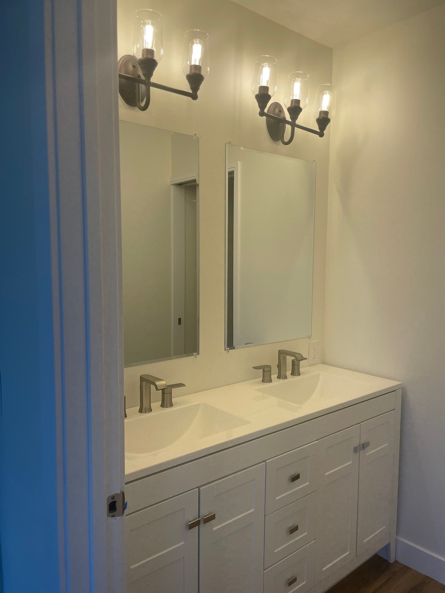 Building Photo - 871 7th St