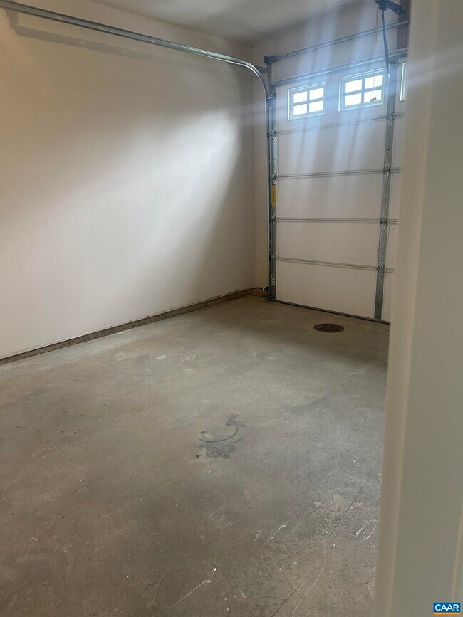 Building Photo - 2024 Calico Ct