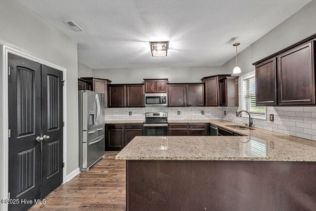 Building Photo - 102 Gabriels Wy