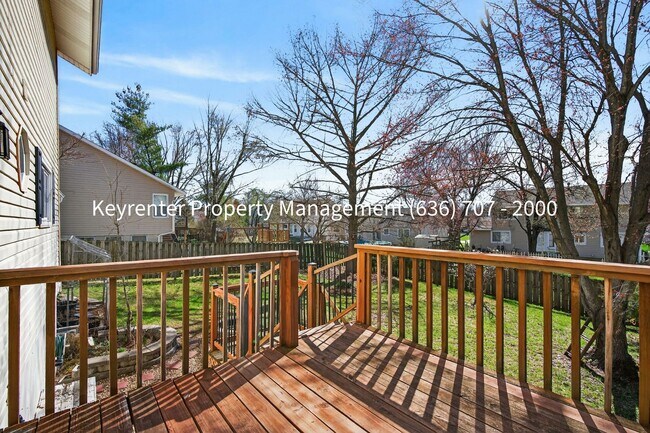 Building Photo - Spacious 4BR Home with Finished Basement in St. Peters