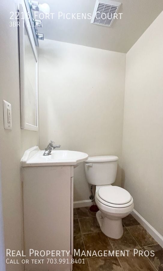 Building Photo - 2216 Fort Pickens Ct