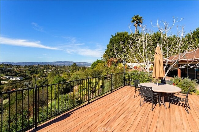 Building Photo - 3713 Dellvale Pl