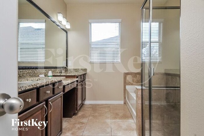 Building Photo - 5202 Sanderling Ridge Drive