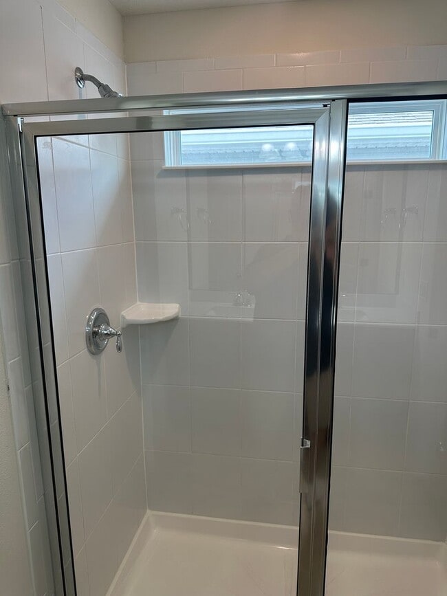 Building Photo - Isles of Lake Nona!! 3 Bedroom 2.5 Bathroom End Unit Townhome