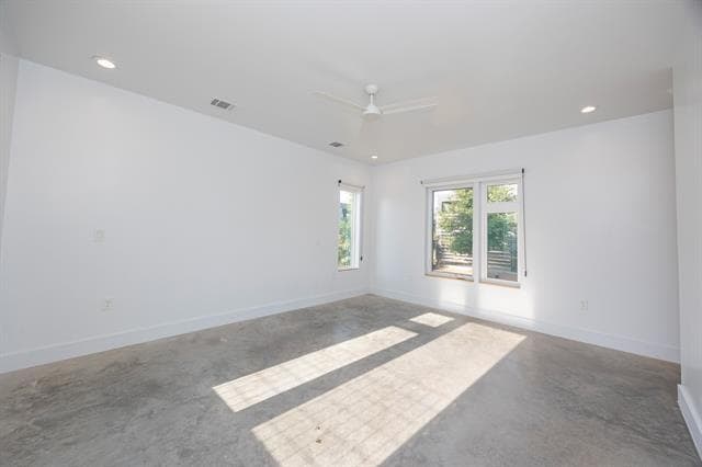 Building Photo - 1021 Nomas St