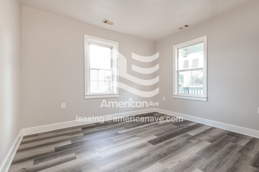 Building Photo - 295 Strickland Ave