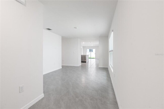 Building Photo - 8666 SW 44th Terrace