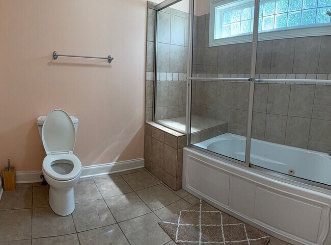 Building Photo - 4 BED/2 BATH PRIVATE DECATUR ESTATE FOR LE...