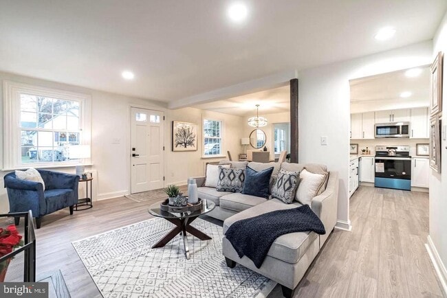 Building Photo - 115 Beech Rd