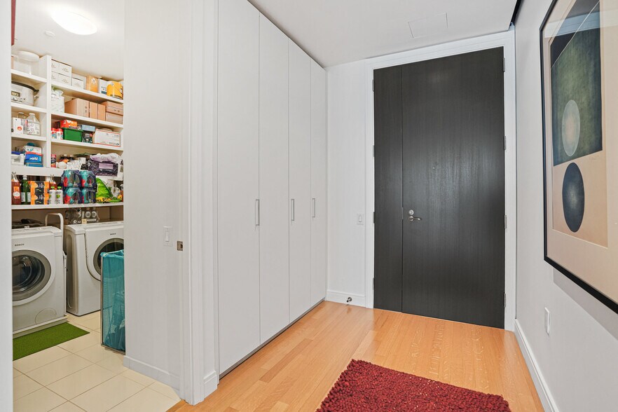 Building Photo - 1177 22nd St NW