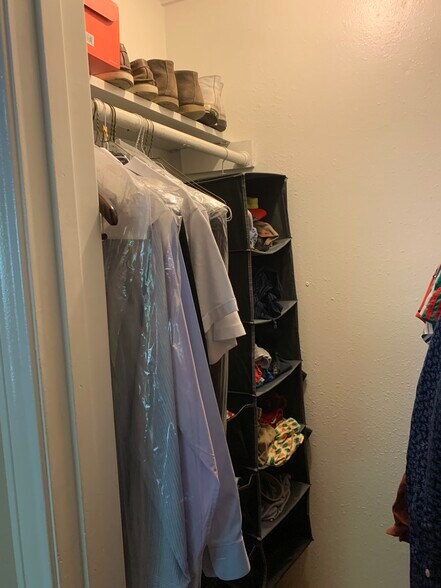 Closet Bedroom 1 - 2401 Leon St