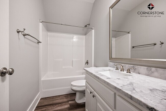 Building Photo - 4 Bedroom in a Gated Community