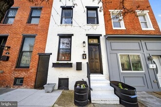 Building Photo - 7 E Fort Ave