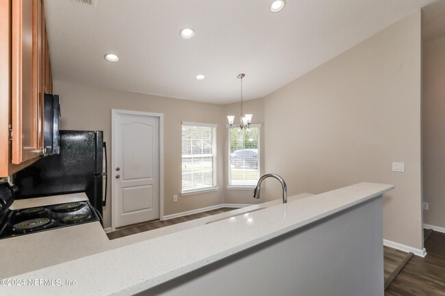 Building Photo - 2308 Bonnie Lakes Dr
