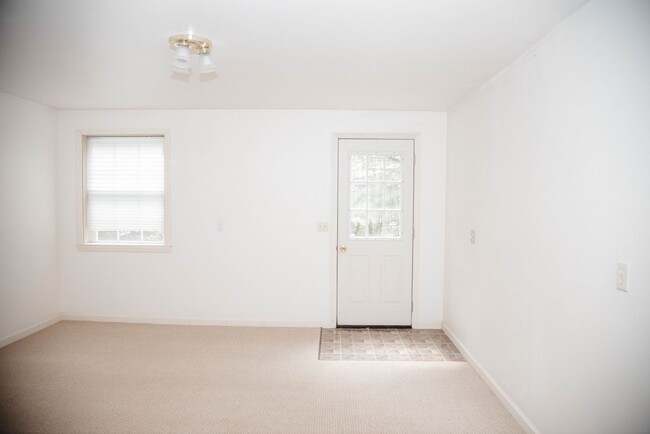 Building Photo - 32 Gantz Meadows