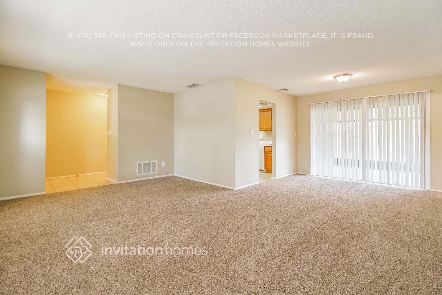 Building Photo - 1542 Canterbury Cir