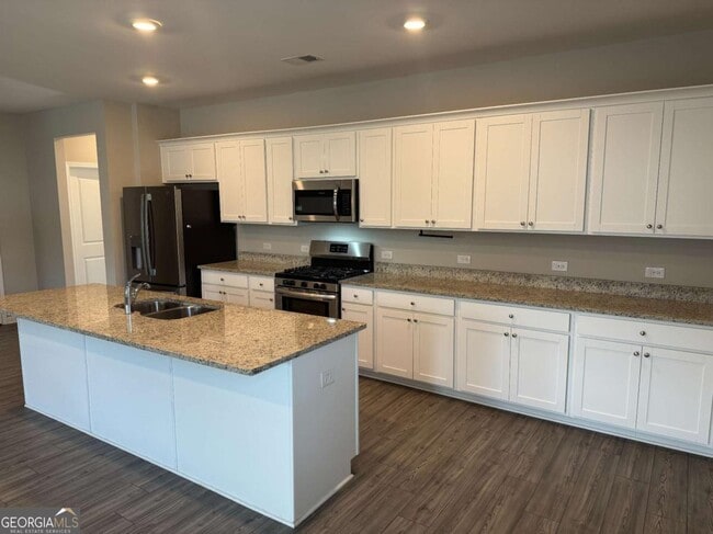 Building Photo - 312 Grey Falcon Ave