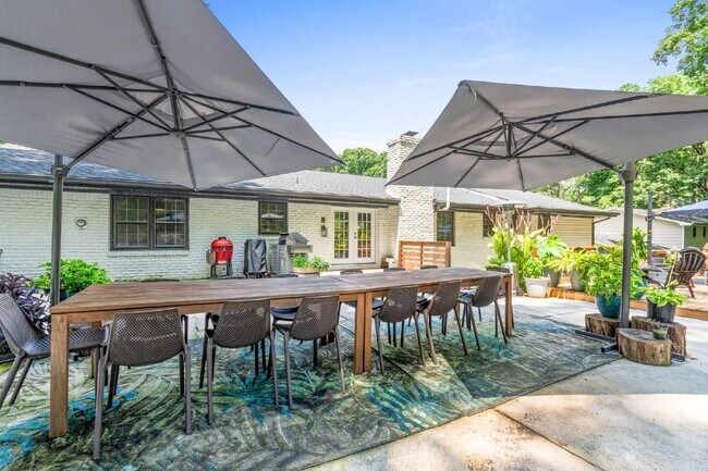 Building Photo - 3740 High Point Ln SW