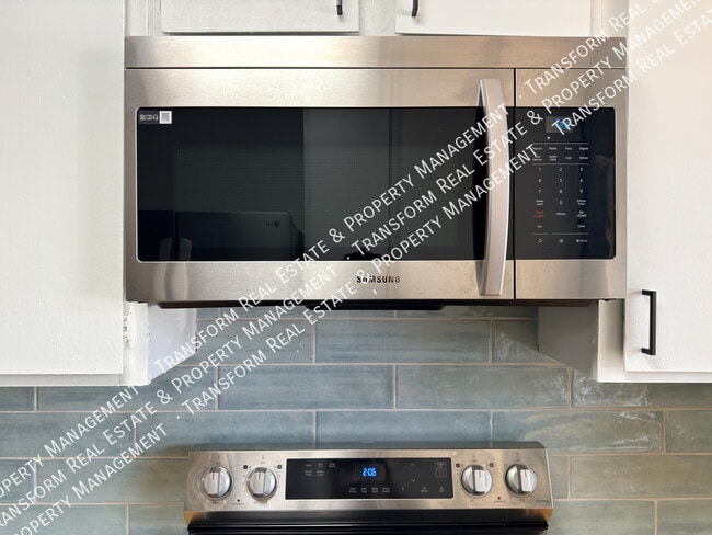 Building Photo - 3101 Lorna Rd