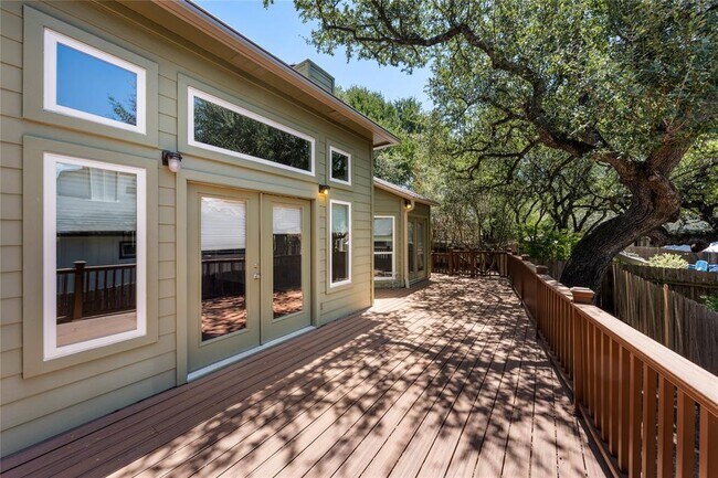 Building Photo - 7203 Desert Rose Cove
