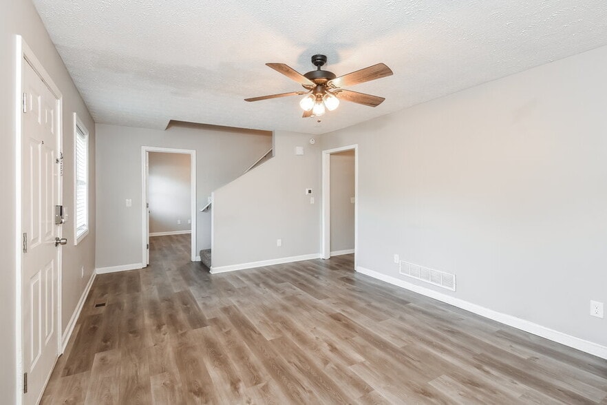 Building Photo - 3756 Cherokee Overlook Dr