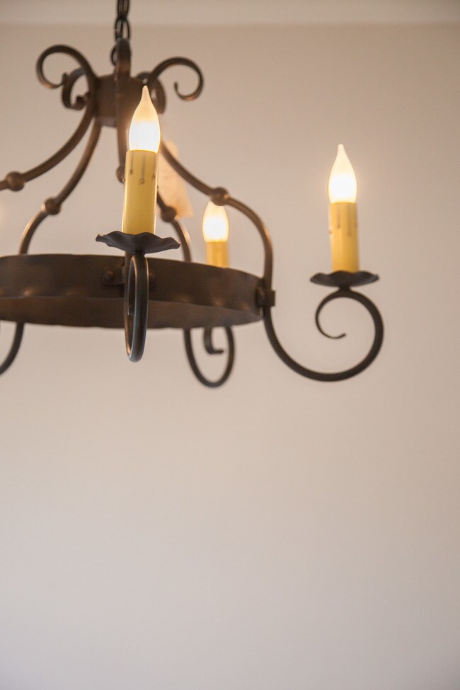 Vintage dining fixture - 1054 Masselin Ave