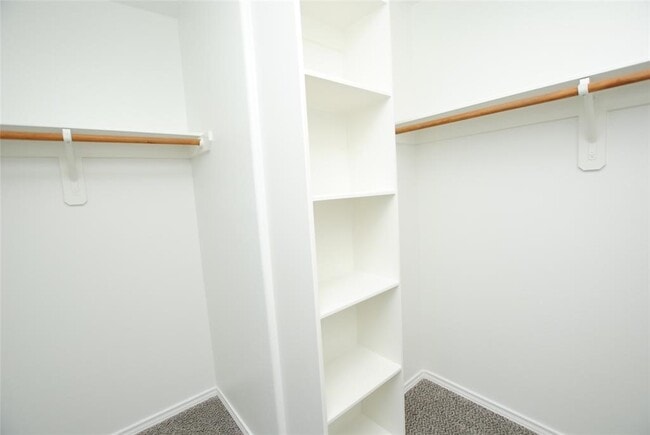 Building Photo - 3212 Victorian Manor Ln