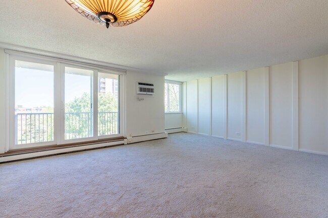 Building Photo - 2211 S Highland Ave