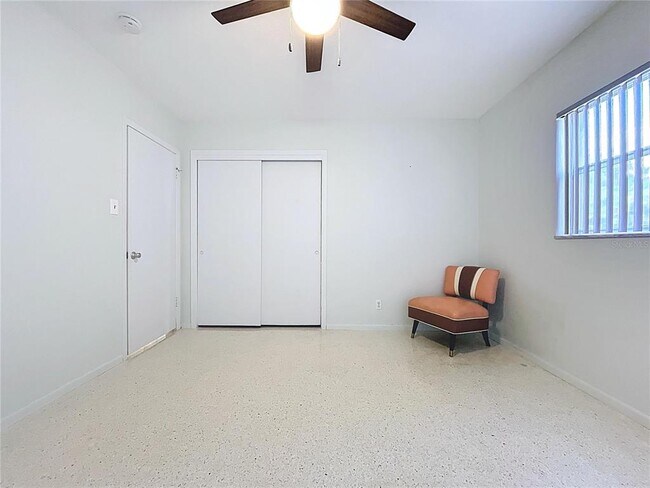 Building Photo - 1601 Riverhills Dr