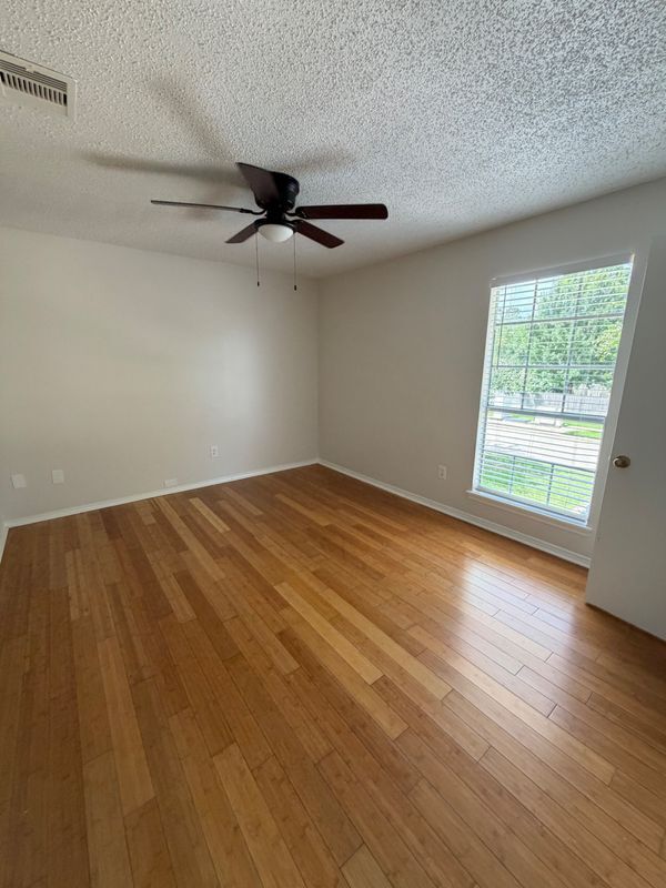 Building Photo - 18210 Almonte Ln