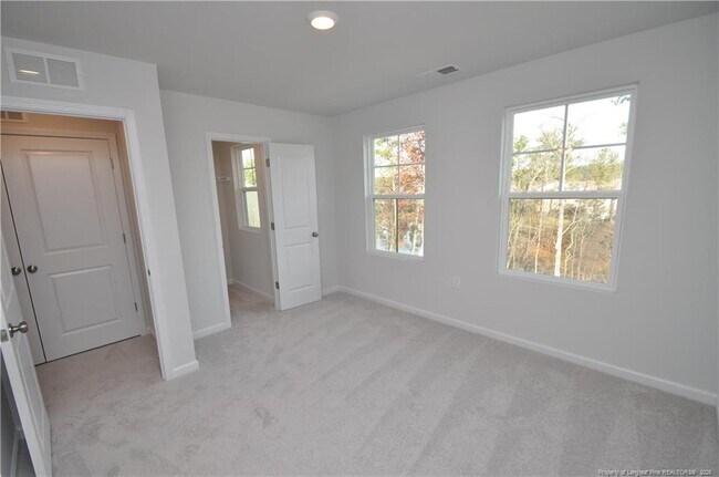 Building Photo - 1009 Shoreside Dr