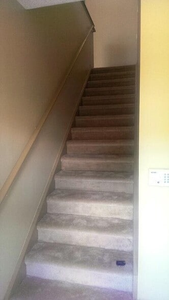 Building Photo - 10276 Fox Trail Rd S