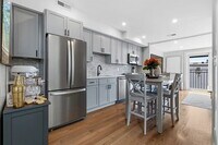 Building Photo - Comfortable and Spacious Rental Opportunity