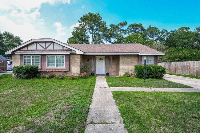 Primary Photo - 19406 Enchantington Cir