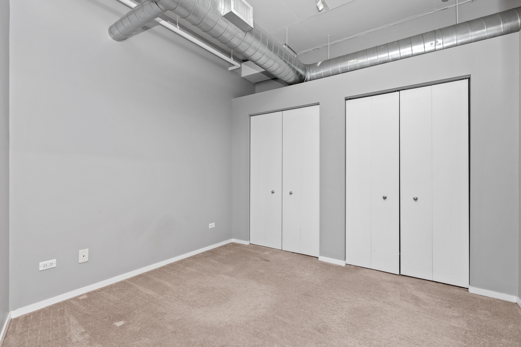 Building Photo - 212 E Cullerton St