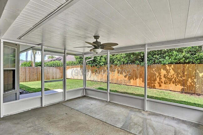 Building Photo - 1819 Branch Vine Dr W
