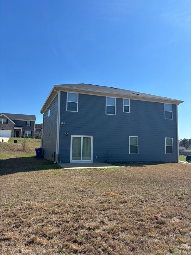 Building Photo - Welcome Home! Located in Lexington Hill Subdivision