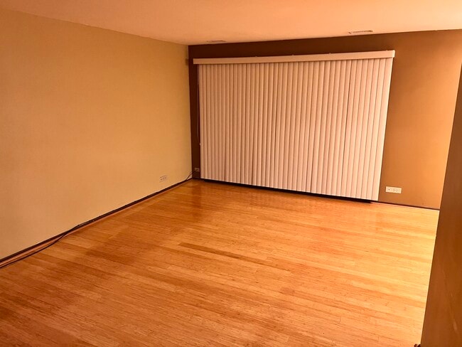 Living room. - 4315 Lindenwood Dr