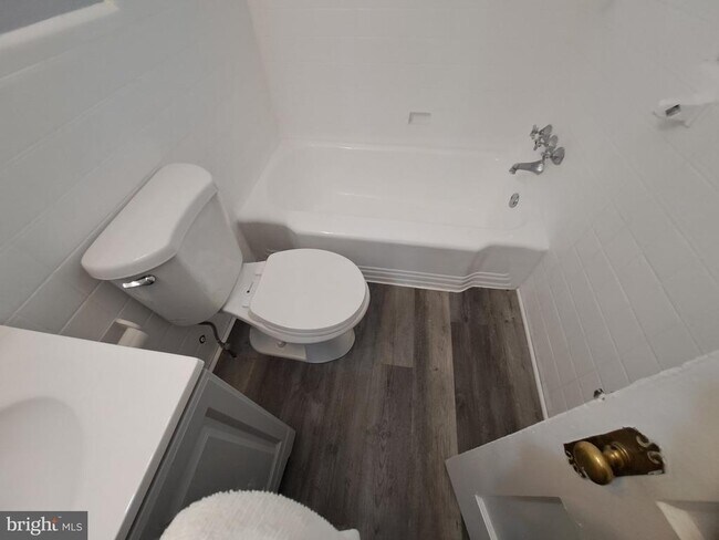 Building Photo - 3516 Ely Pl SE