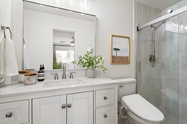 Building Photo - 8447 E Montebello Ave