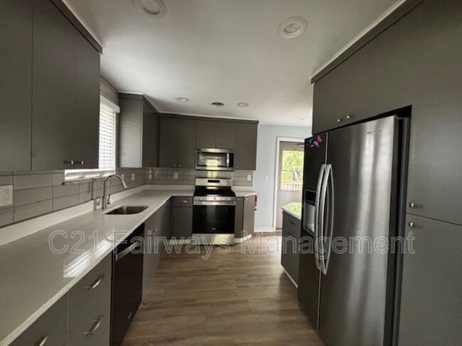 Building Photo - 12270 Adams Dr