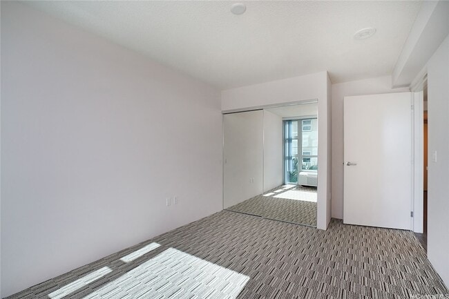 Building Photo - 7000 Hawaii Kai Dr