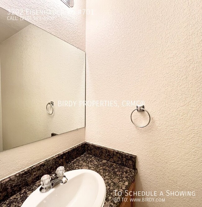 Building Photo - "Spacious 3-Bed Condo with 2.5 Baths in Pr...