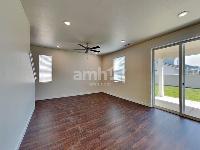 Building Photo - 9491 W Shumard St