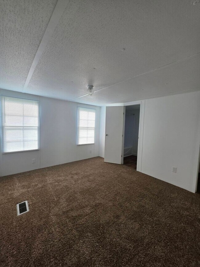 Building Photo - 701 Trollingwood-Hawfields Rd. lot 3