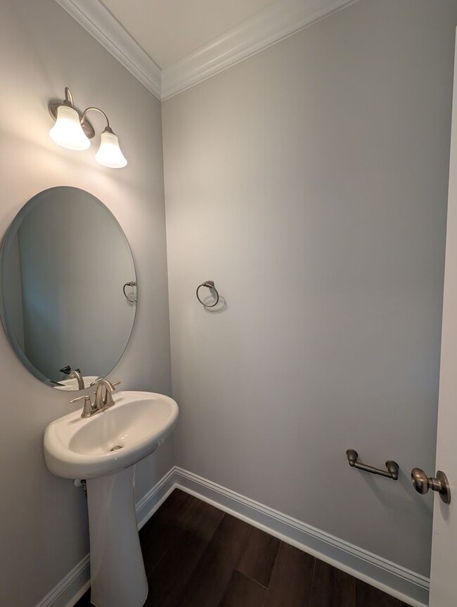 Building Photo - 332 Canyon Spring Trl