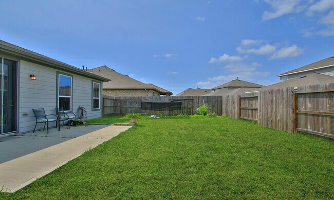Building Photo - 7219 Bakersfield Ct