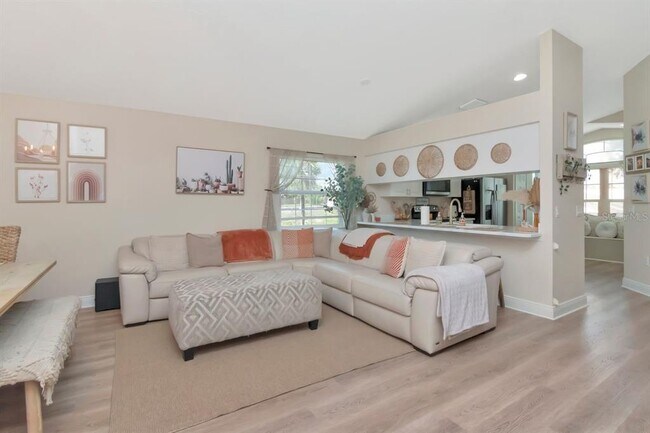 Building Photo - 5352 Cotee River Dr