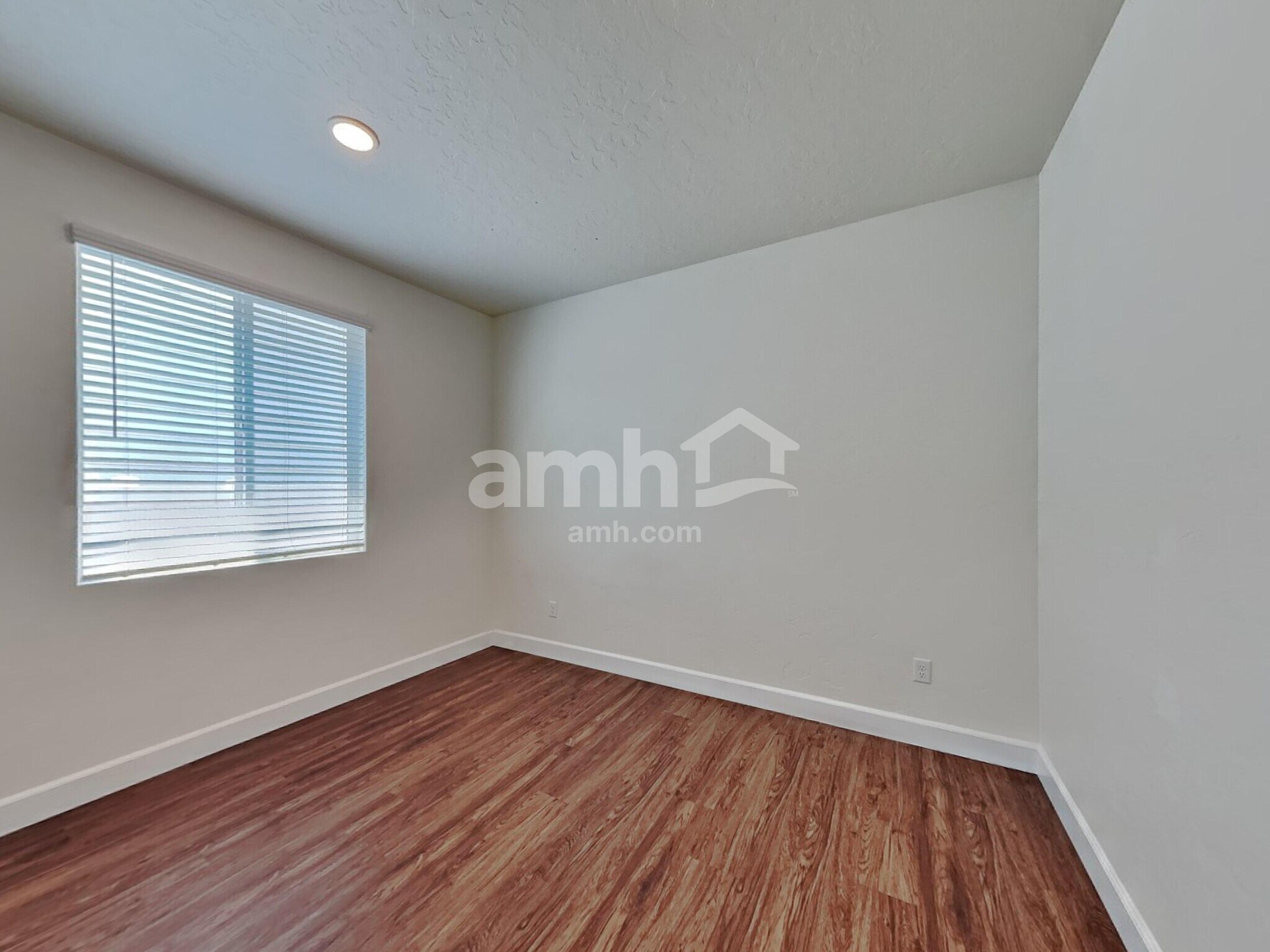 Building Photo - 1743 N Montgomery Way